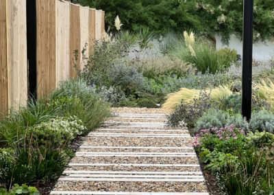 modernarchway_gardenlandscaping